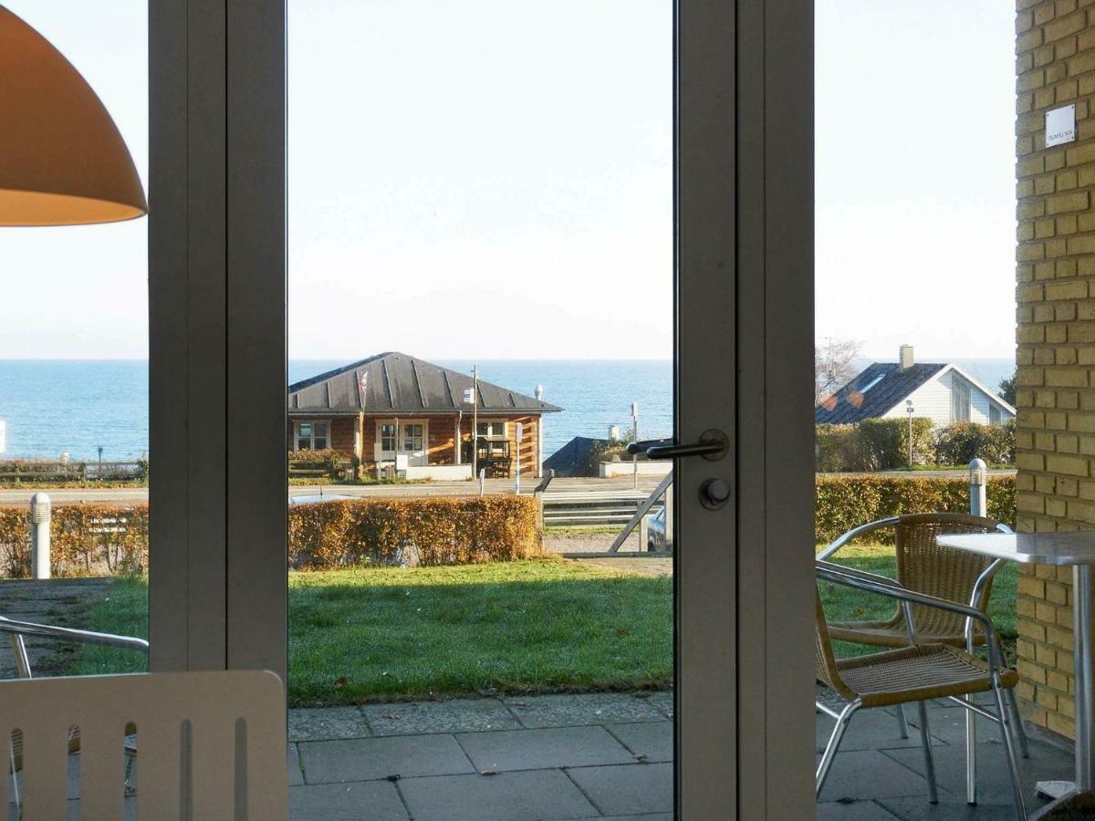 4 Person Holiday Home In Allinge エクステリア 写真