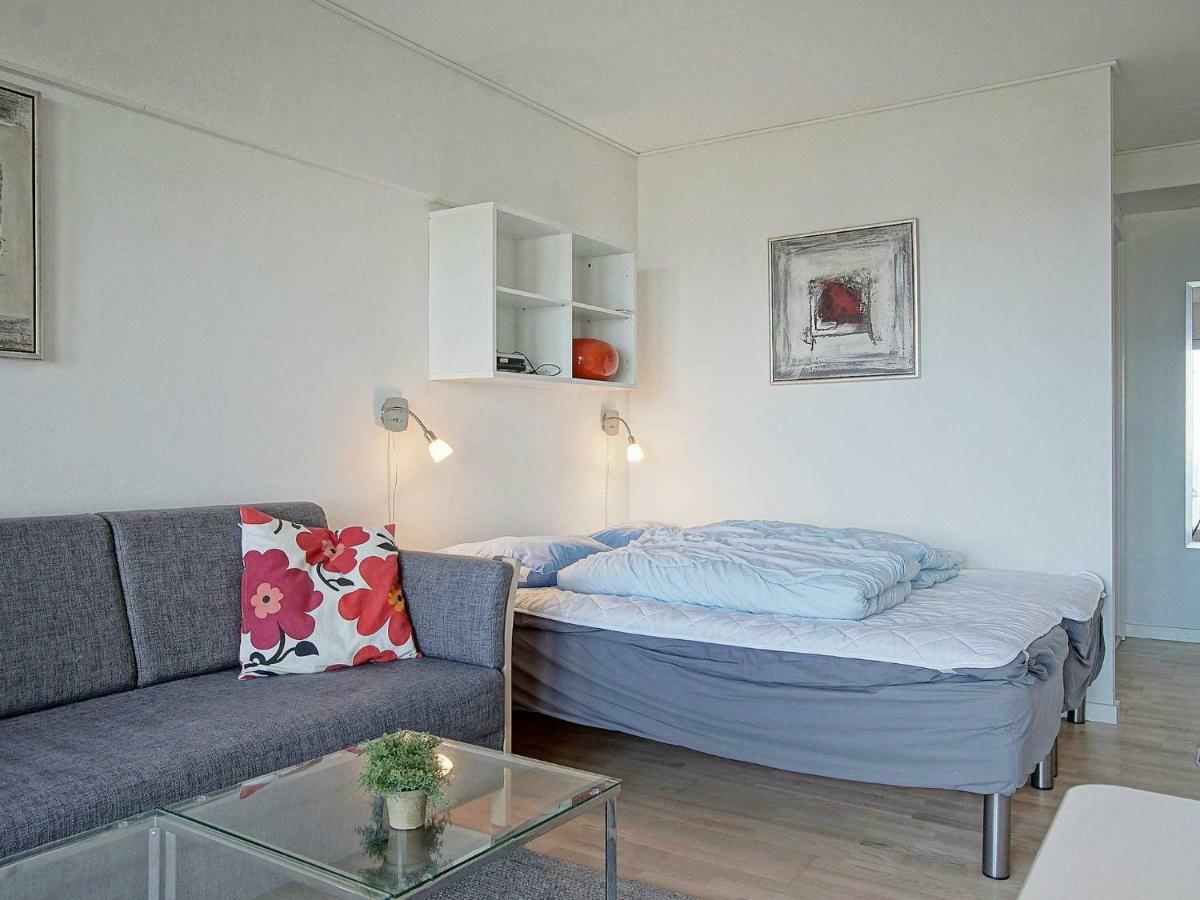4 Person Holiday Home In Allinge エクステリア 写真