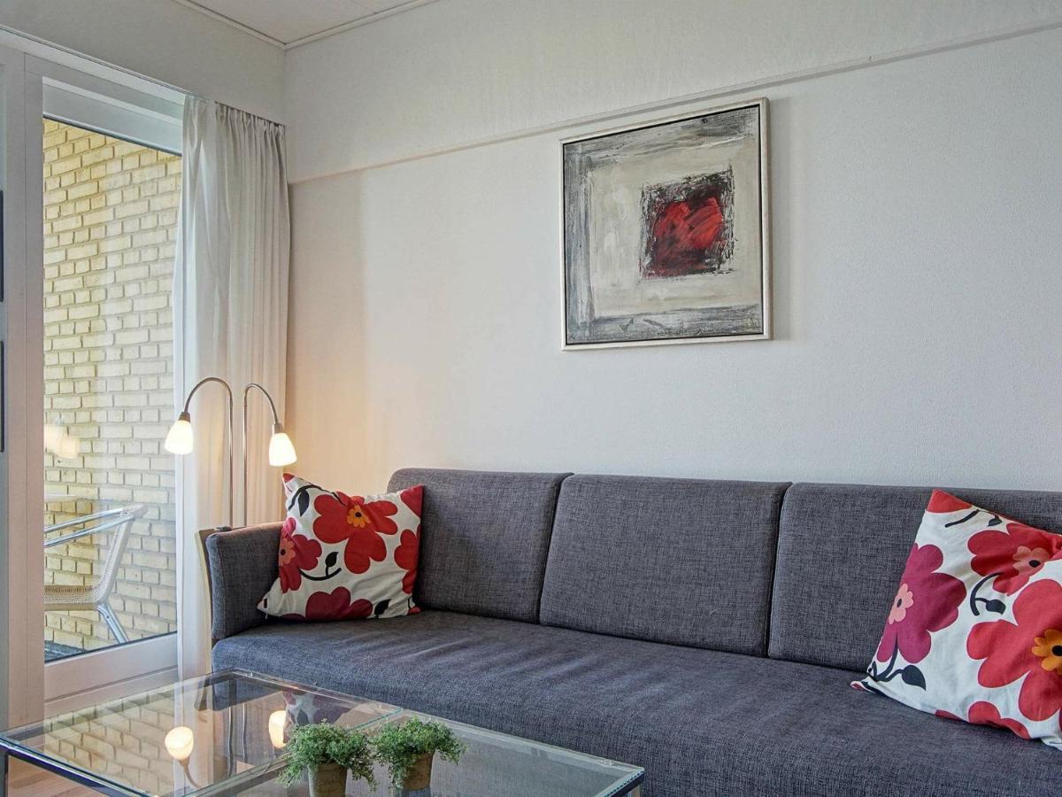 4 Person Holiday Home In Allinge エクステリア 写真